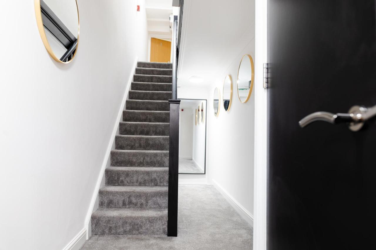 Chic Urban 2 Bedroom Apartments Cardiff Exterior photo
