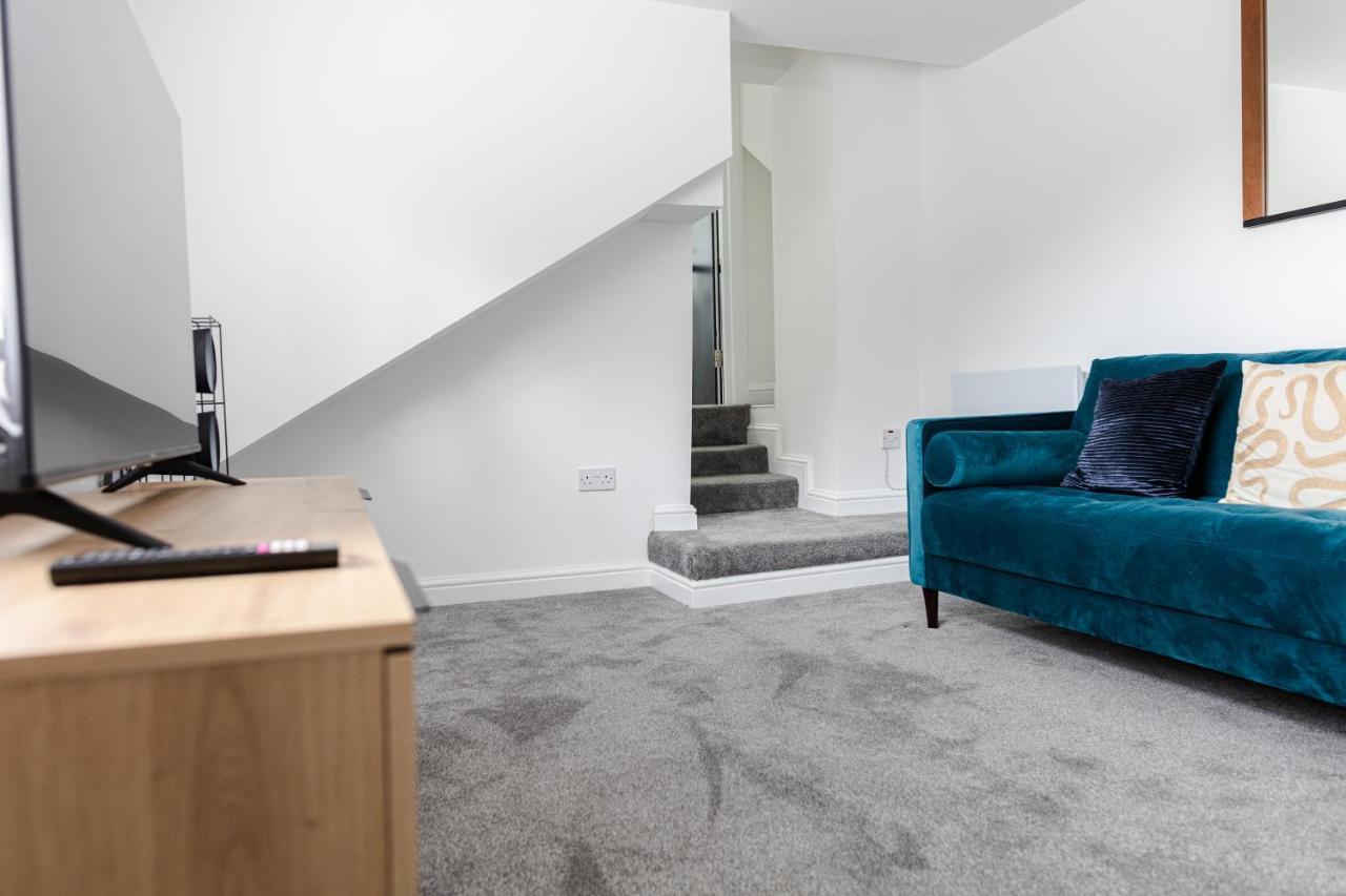 Chic Urban 2 Bedroom Apartments Cardiff Exterior photo